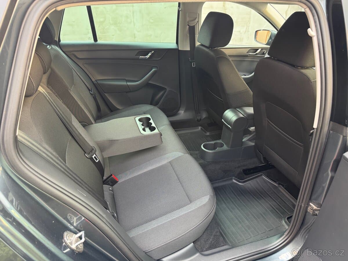 2014 Škoda RAPID - 18