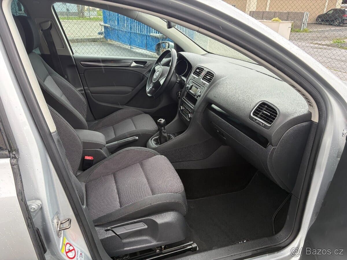 2009 Volkswagen GOLF - 18