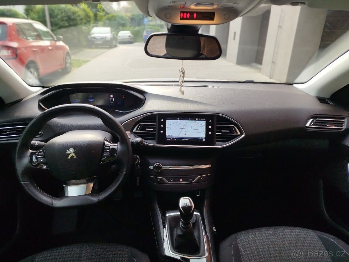 2021 Peugeot 308 - 18
