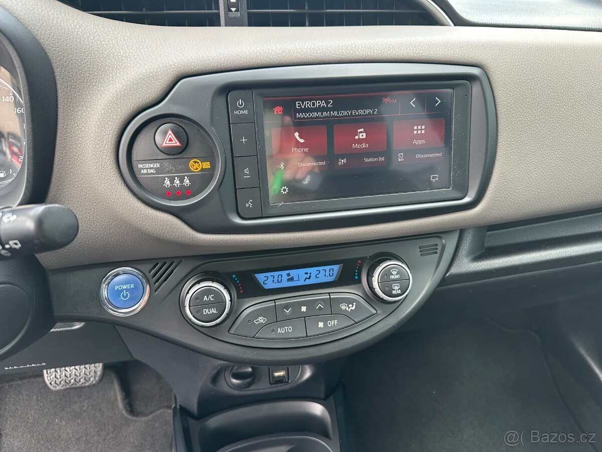 2020 Toyota YARIS - 18