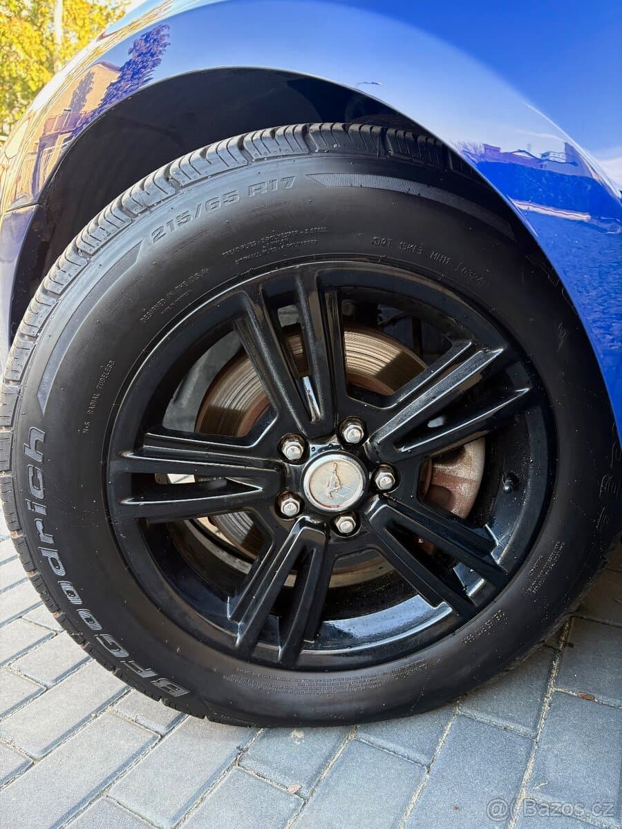 2013 Ford MUSTANG - 18