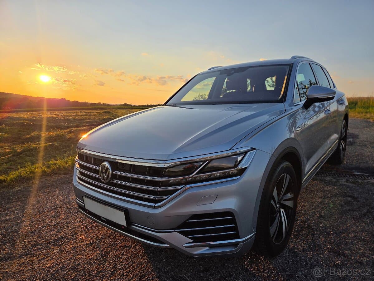 2018 Volkswagen TOUAREG - 18