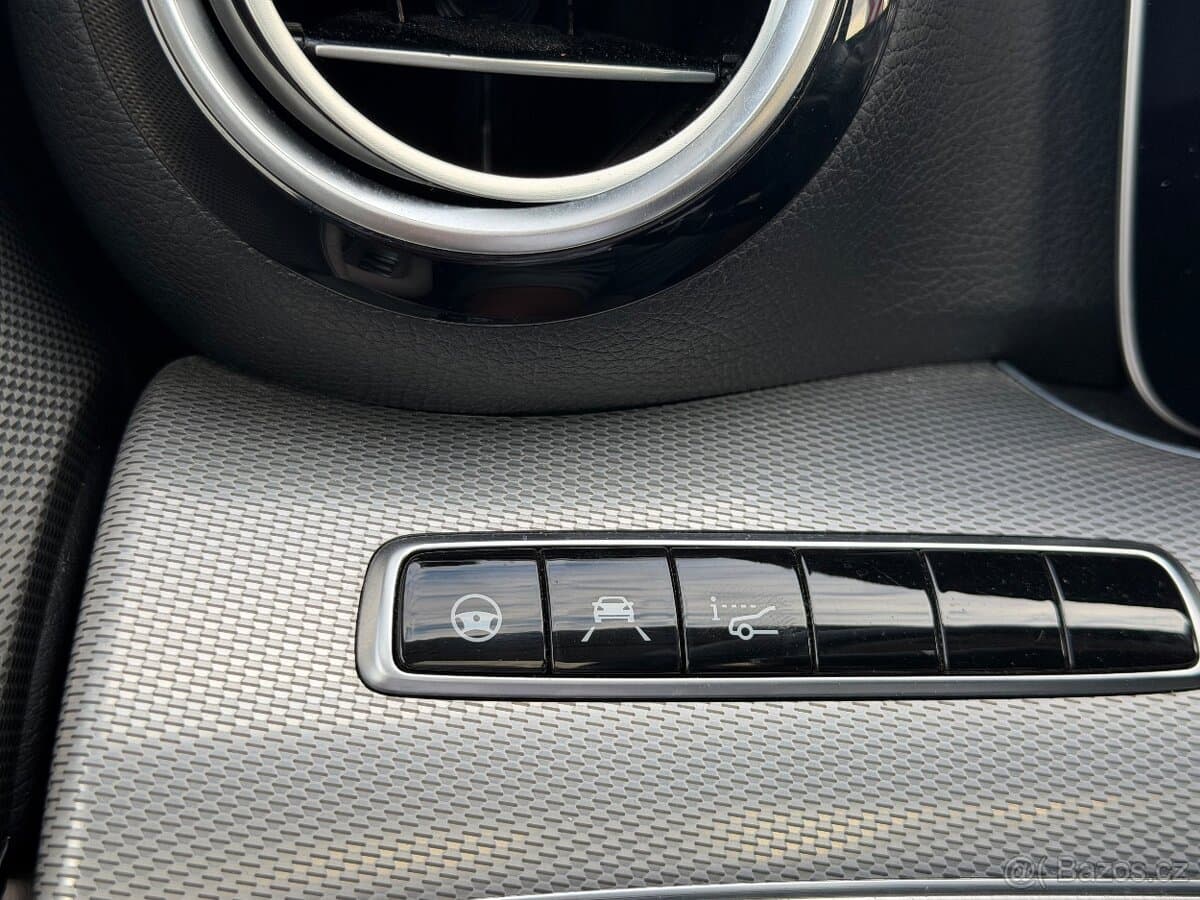 2017 Mercedes-Benz OSTATNÍ - 18