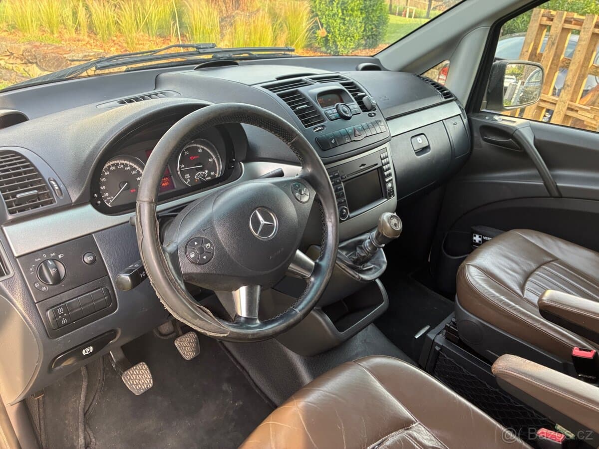 2011 Mercedes-Benz VITO - 18