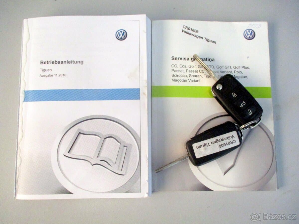 2011 Volkswagen TIGUAN - 18
