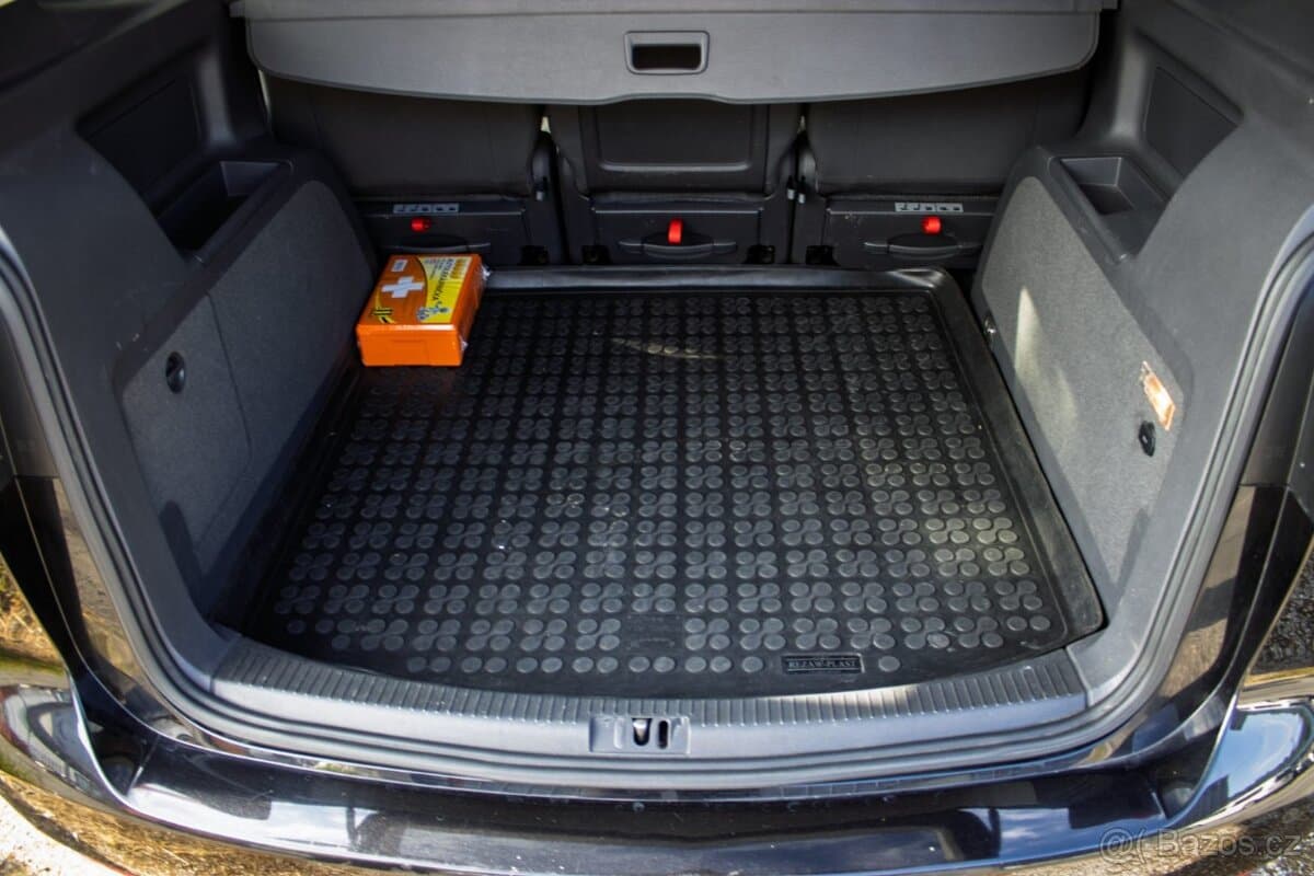 2012 Volkswagen TOURAN - 18