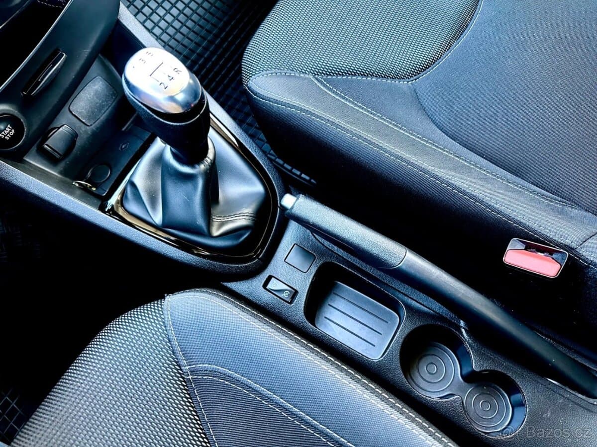 2019 Renault CLIO - 18