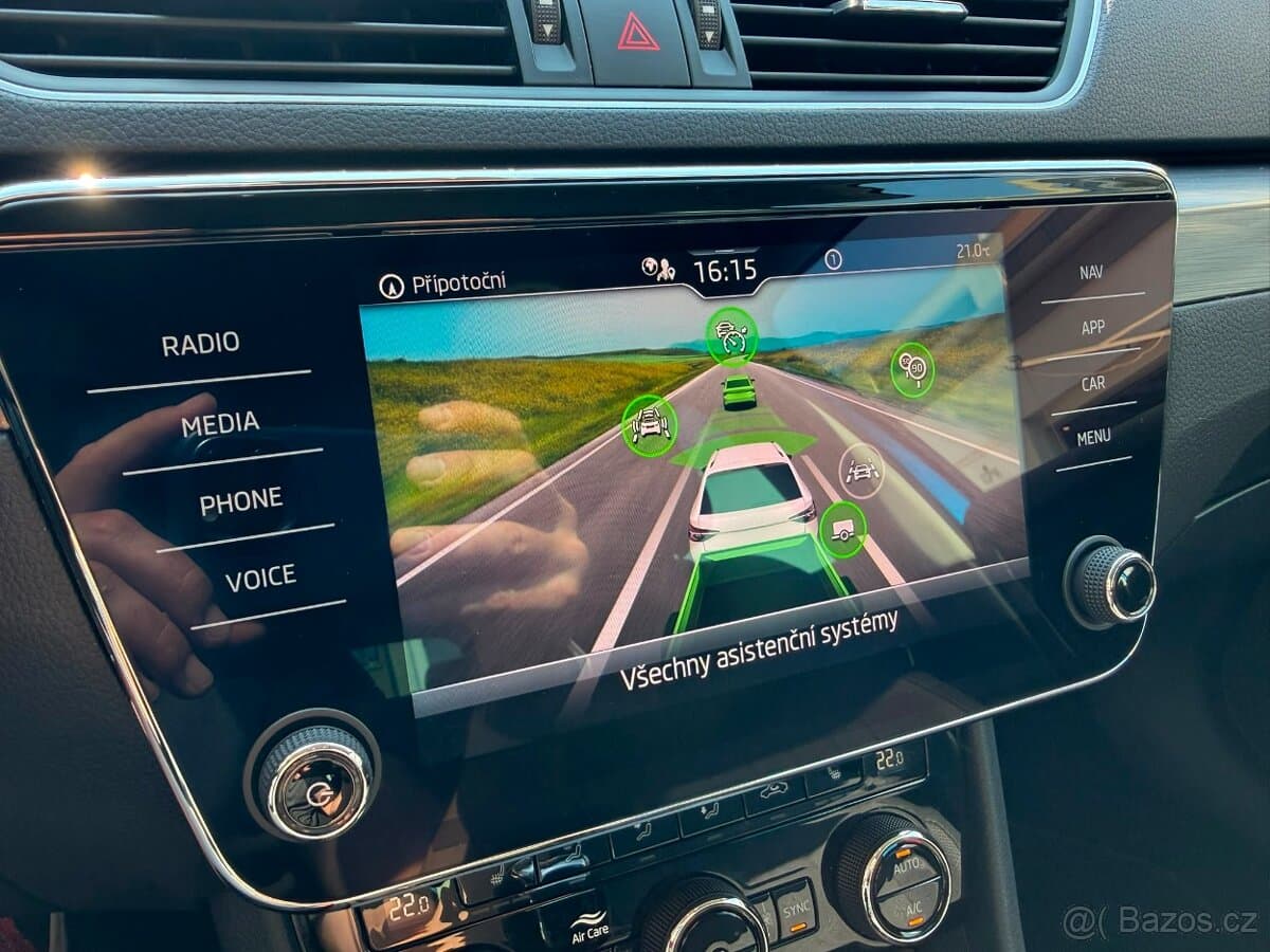 2023 Škoda SUPERB - 18