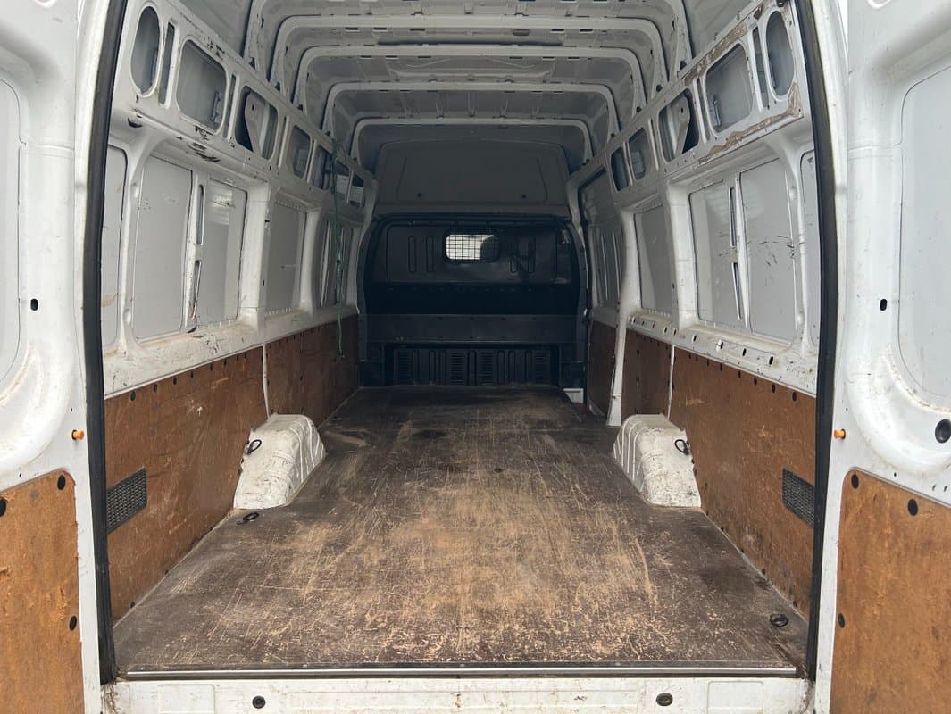 2013 Ford TRANSIT - 18