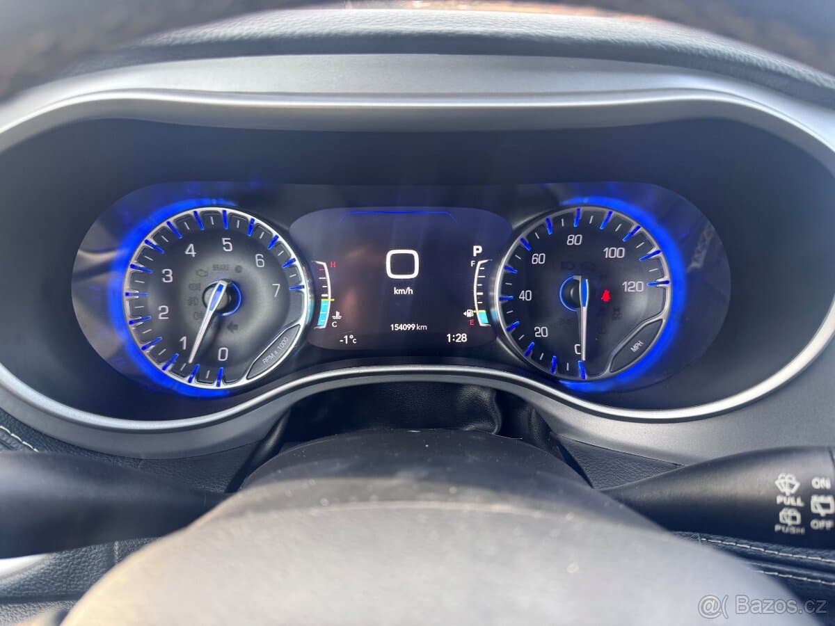 2021 Chrysler PACIFICA - 18