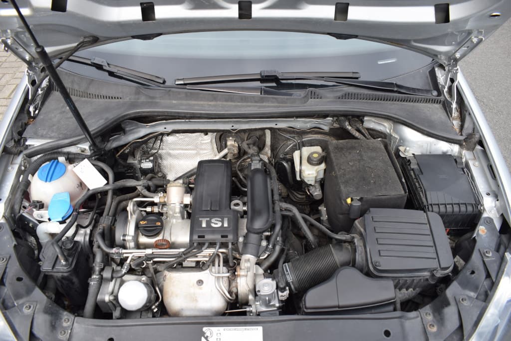 2012 Volkswagen GOLF - 18