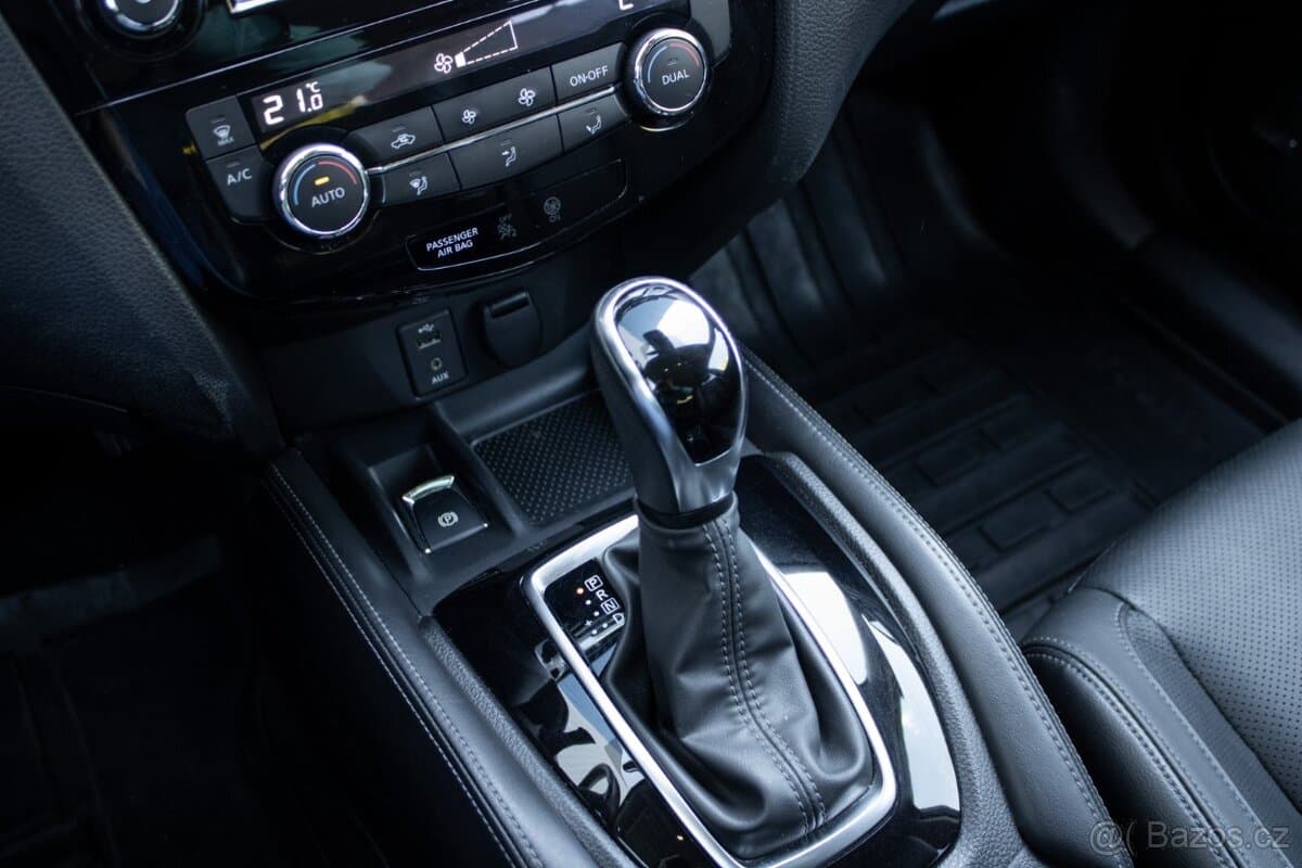 2019 Nissan X-TRAIL - 18