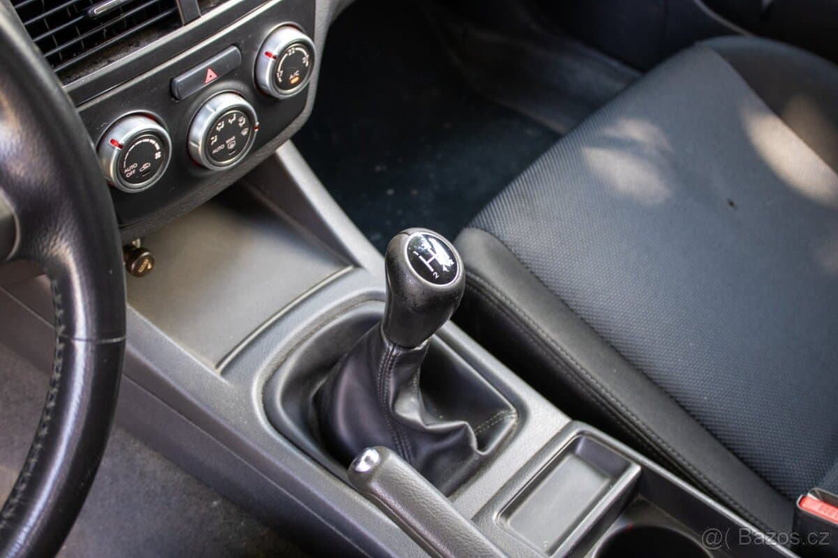 Subaru IMPREZA - 18