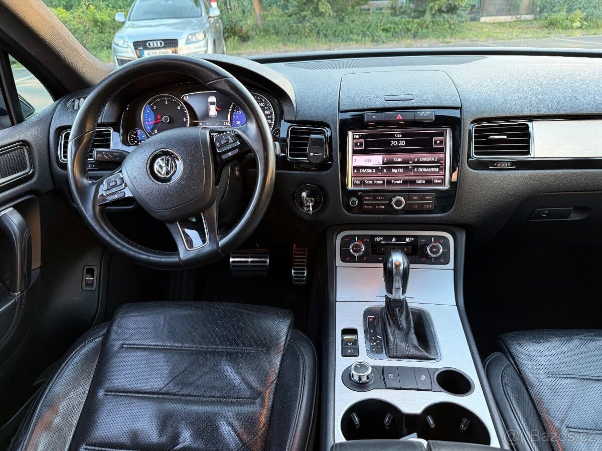 2013 Volkswagen TOUAREG - 18