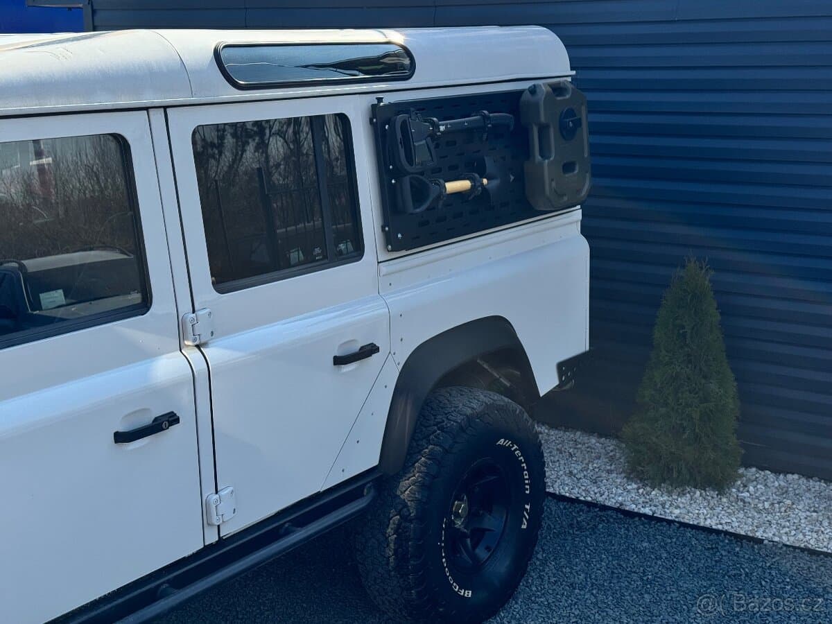 2010 Land Rover DEFENDER - 18
