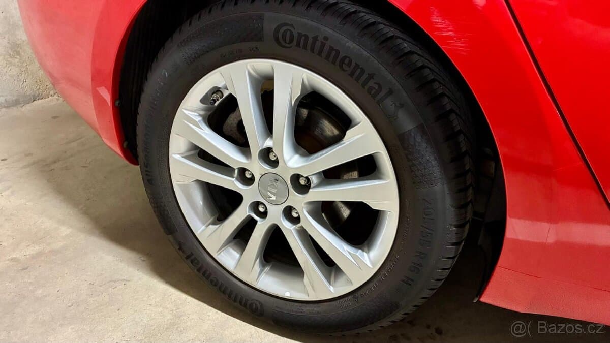 2014 Kia CEE'D - 18