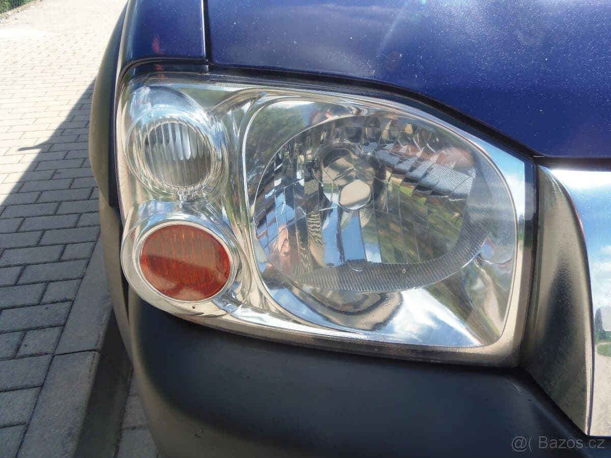 2002 Nissan NAVARA - 18