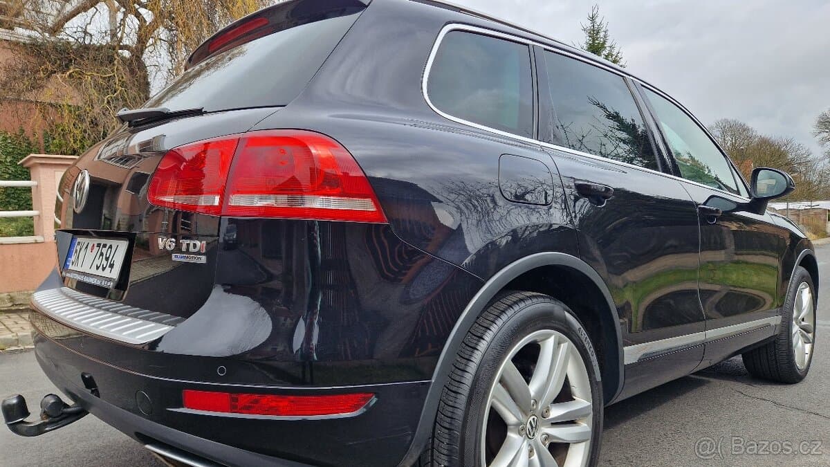 2010 Volkswagen TOUAREG - 18
