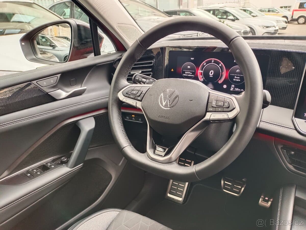 2025 Volkswagen TIGUAN - 18