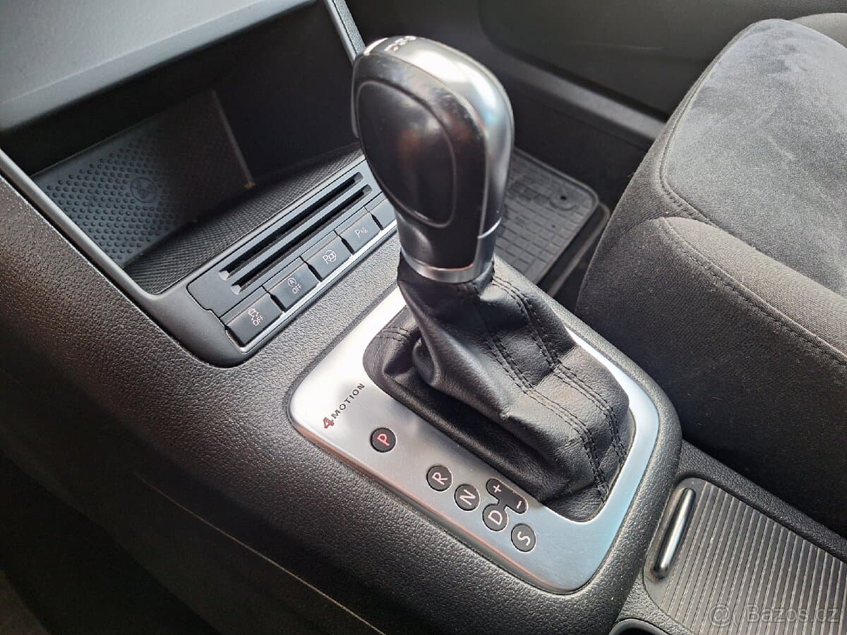 2011 Volkswagen TIGUAN - 18
