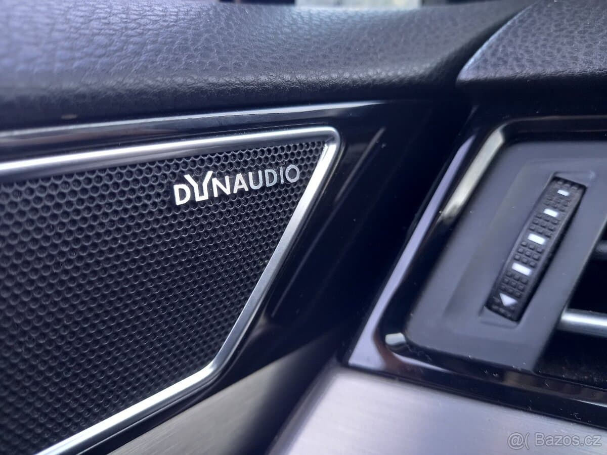 2015 Volkswagen PASSAT - 18