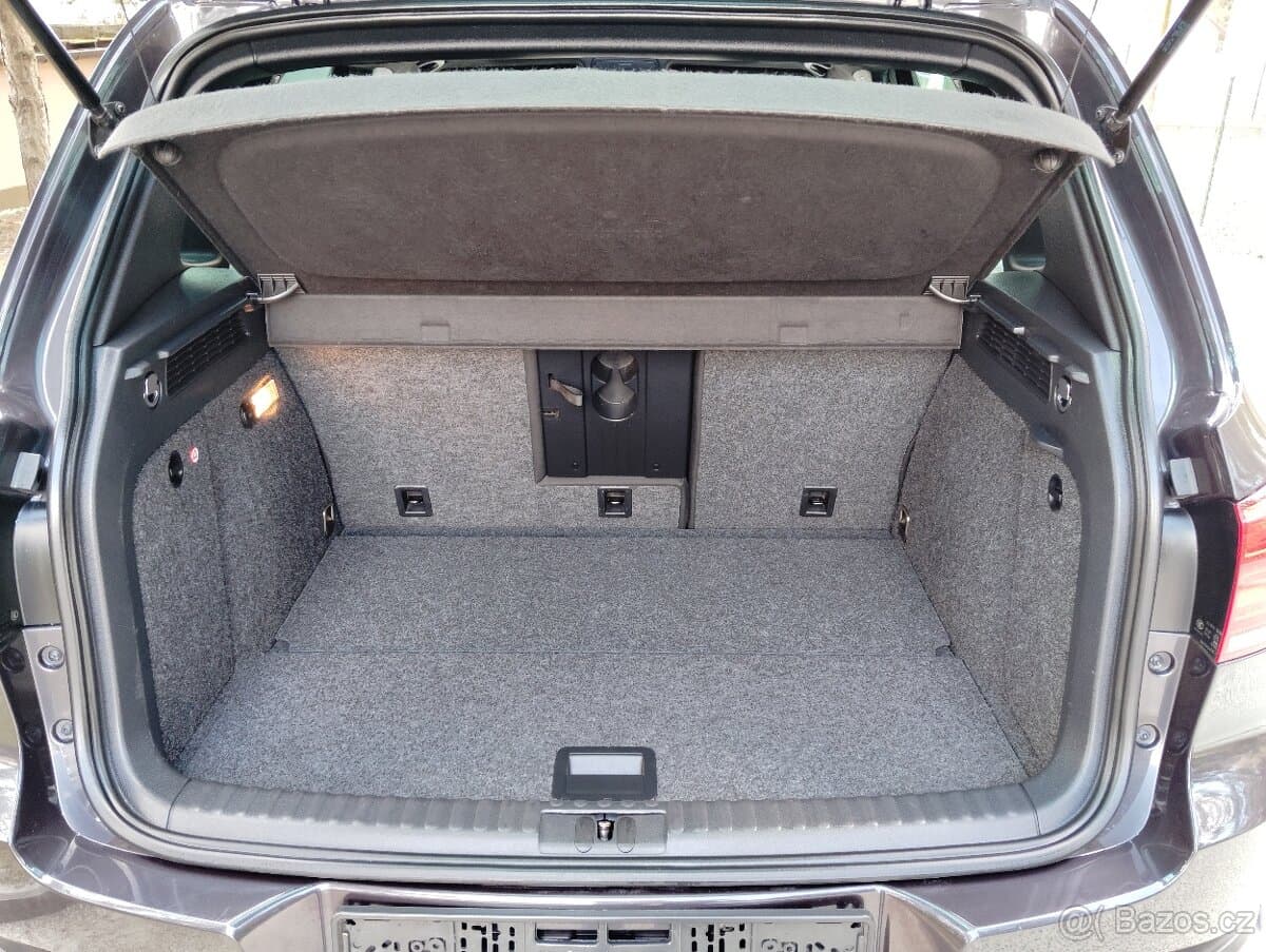 2015 Volkswagen TIGUAN - 18