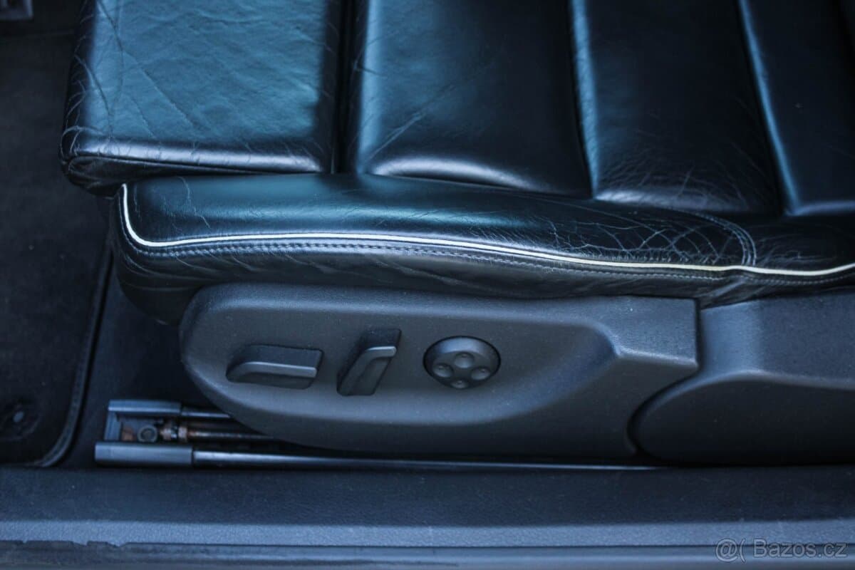 2006 Audi S4 - 18