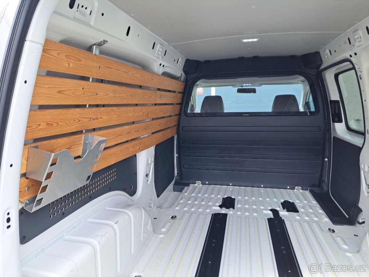 2019 Volkswagen CADDY - 18