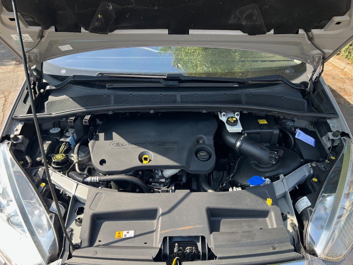 2013 Ford GALAXY - 18