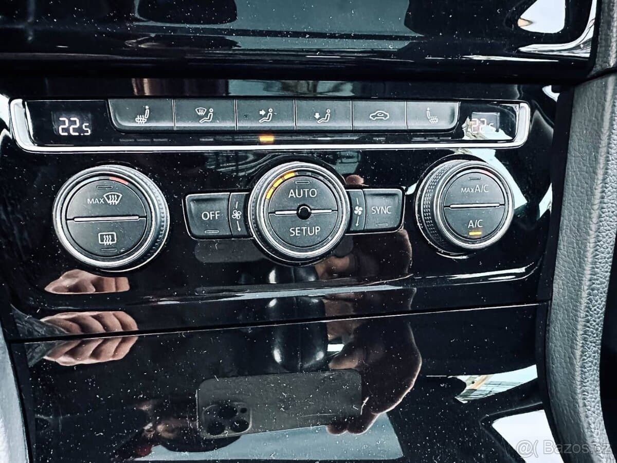 2013 Volkswagen GOLF - 18