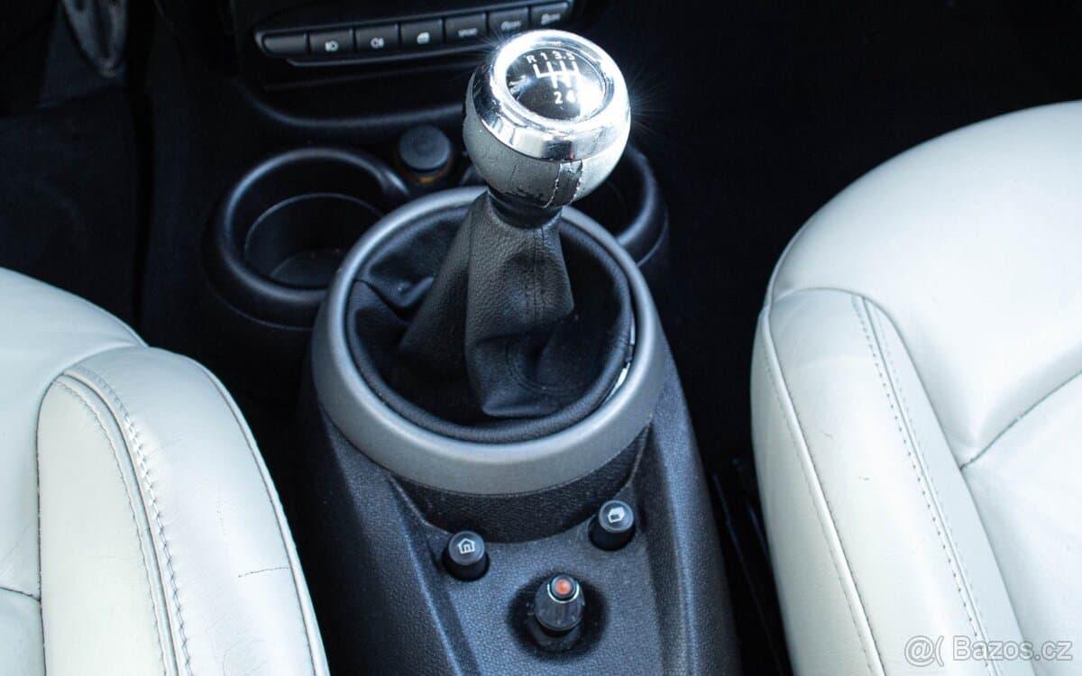 2011 Mini COOPER - 18