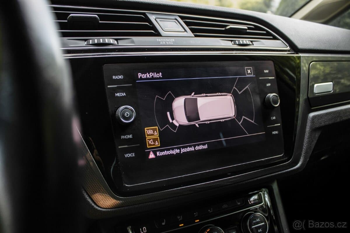 2018 Volkswagen TOURAN - 18