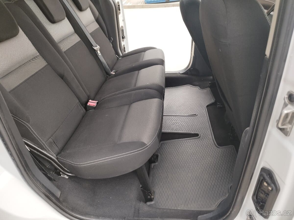 2017 Renault KANGOO - 18