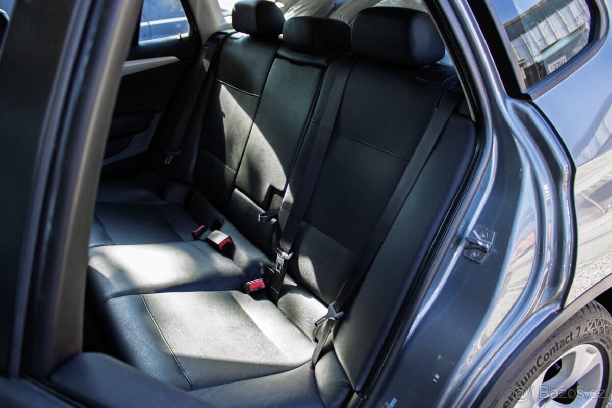 2010 BMW X1 - 18