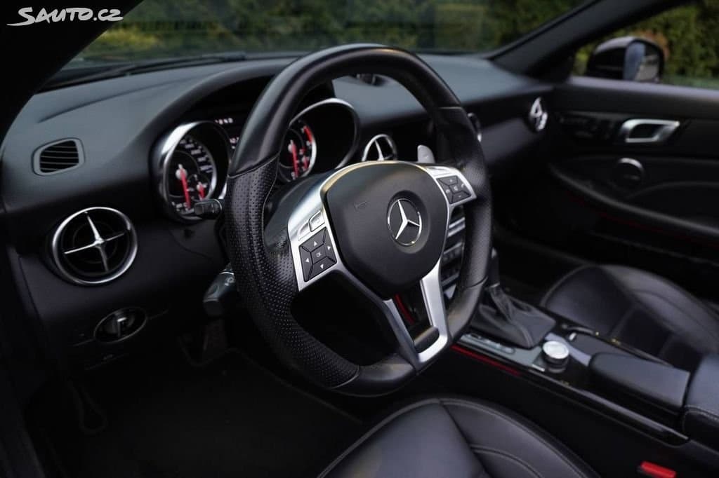 2012 Mercedes-Benz SL - 18