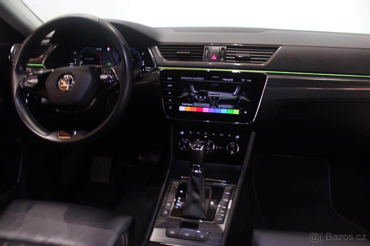 2021 Škoda SUPERB - 18