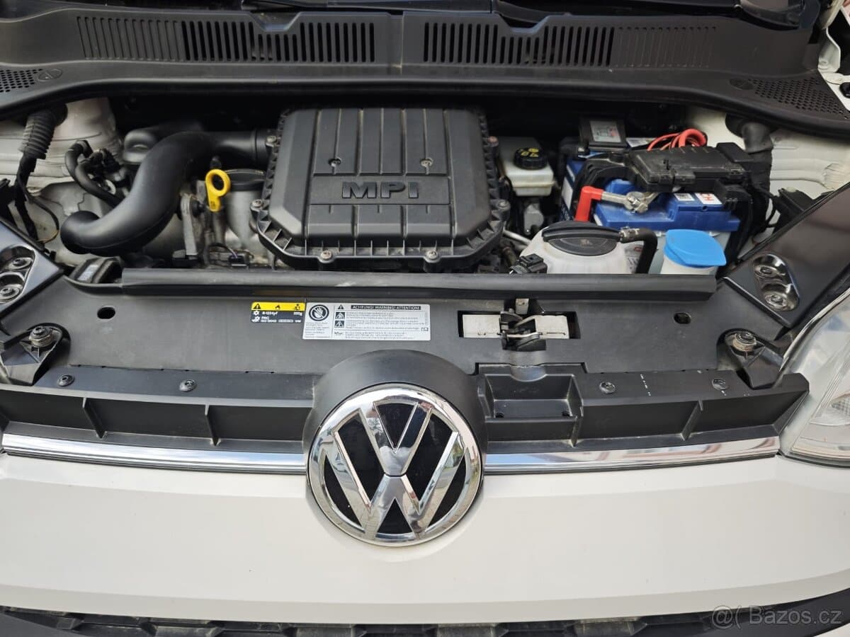2017 Volkswagen UP! - 18