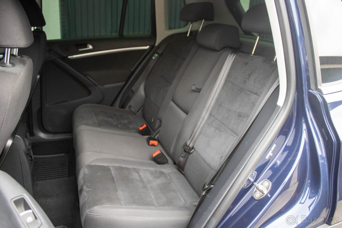 2011 Volkswagen TIGUAN - 18