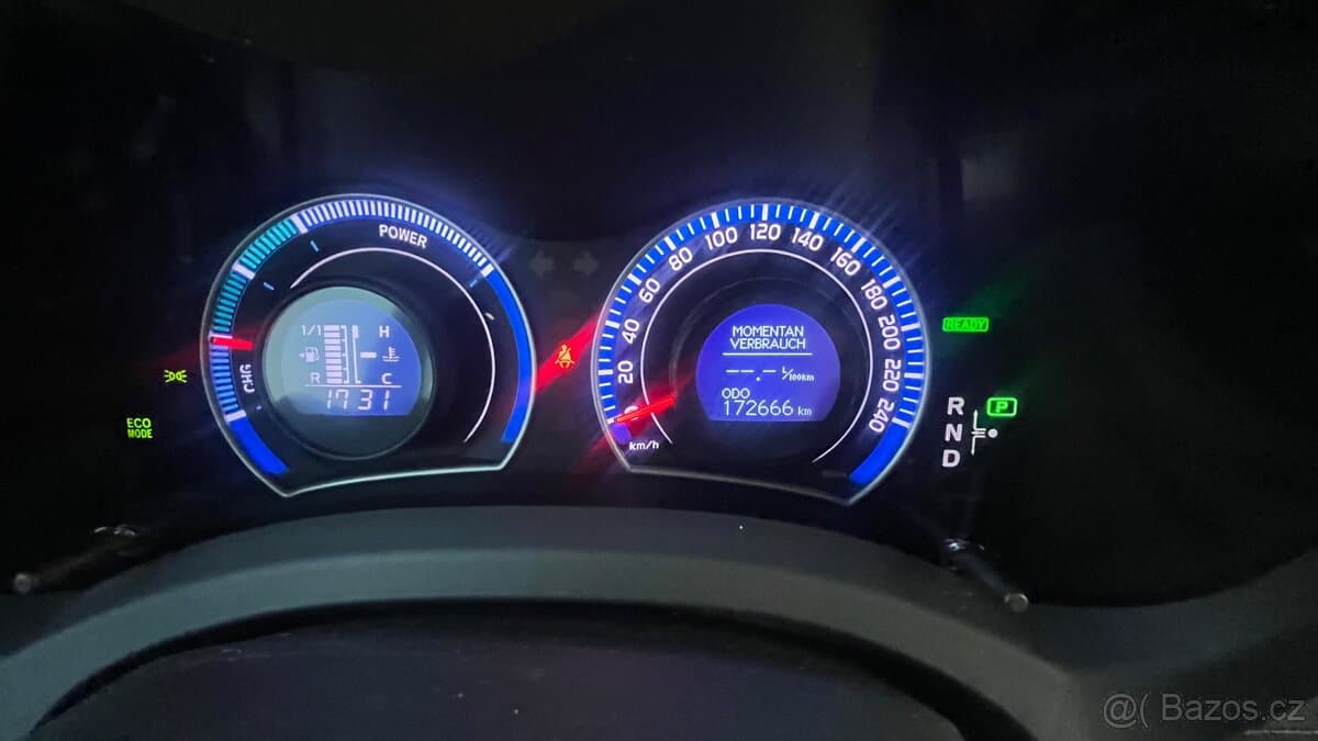 2010 Toyota AURIS - 18