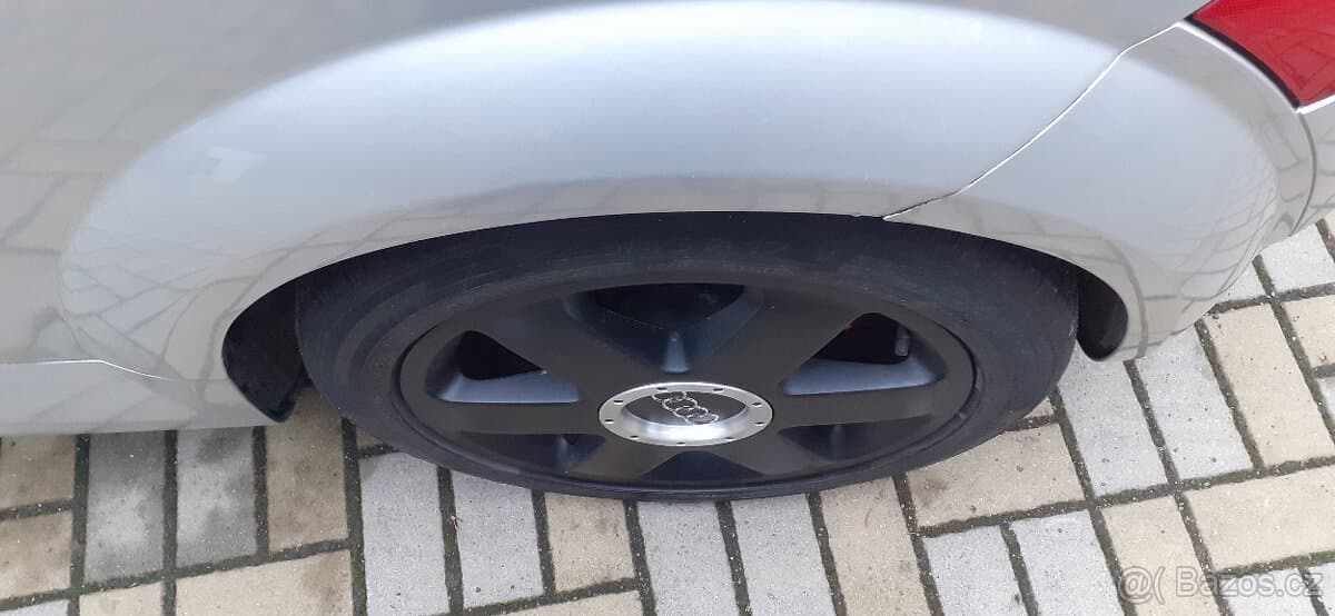 2000 Audi TT - 18