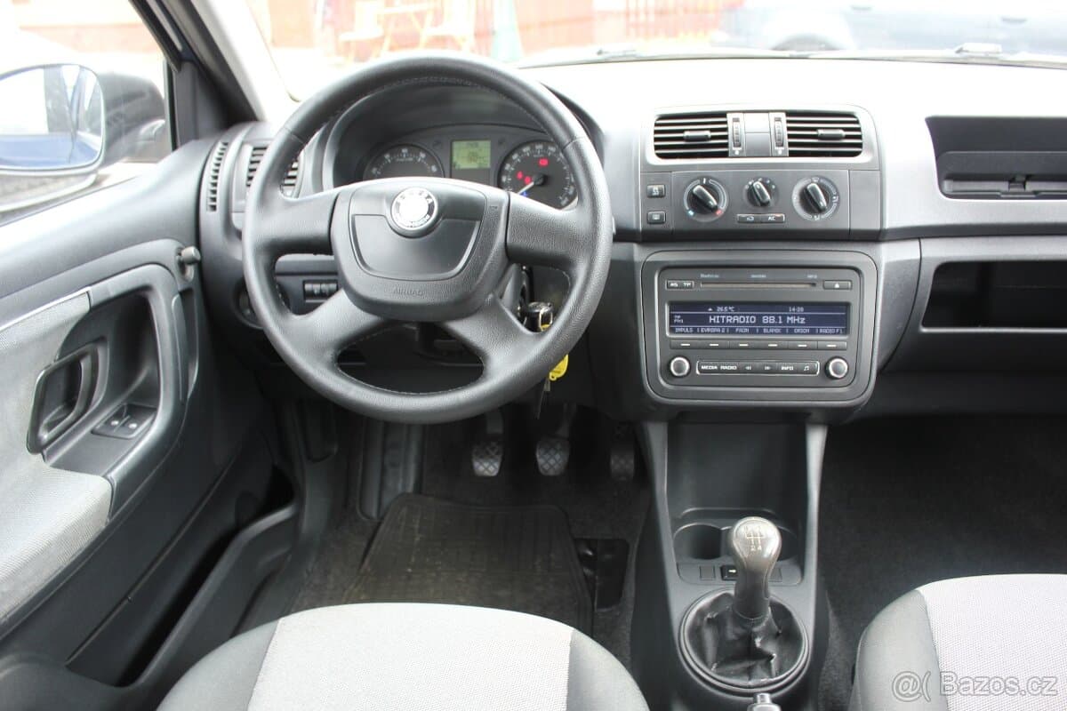 2011 Škoda FABIA - 18