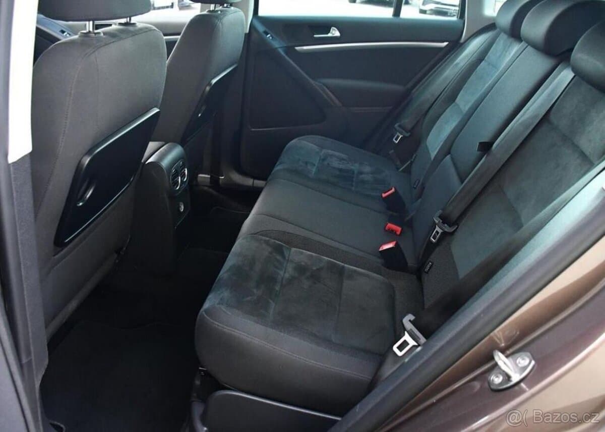 2012 Volkswagen TIGUAN - 18