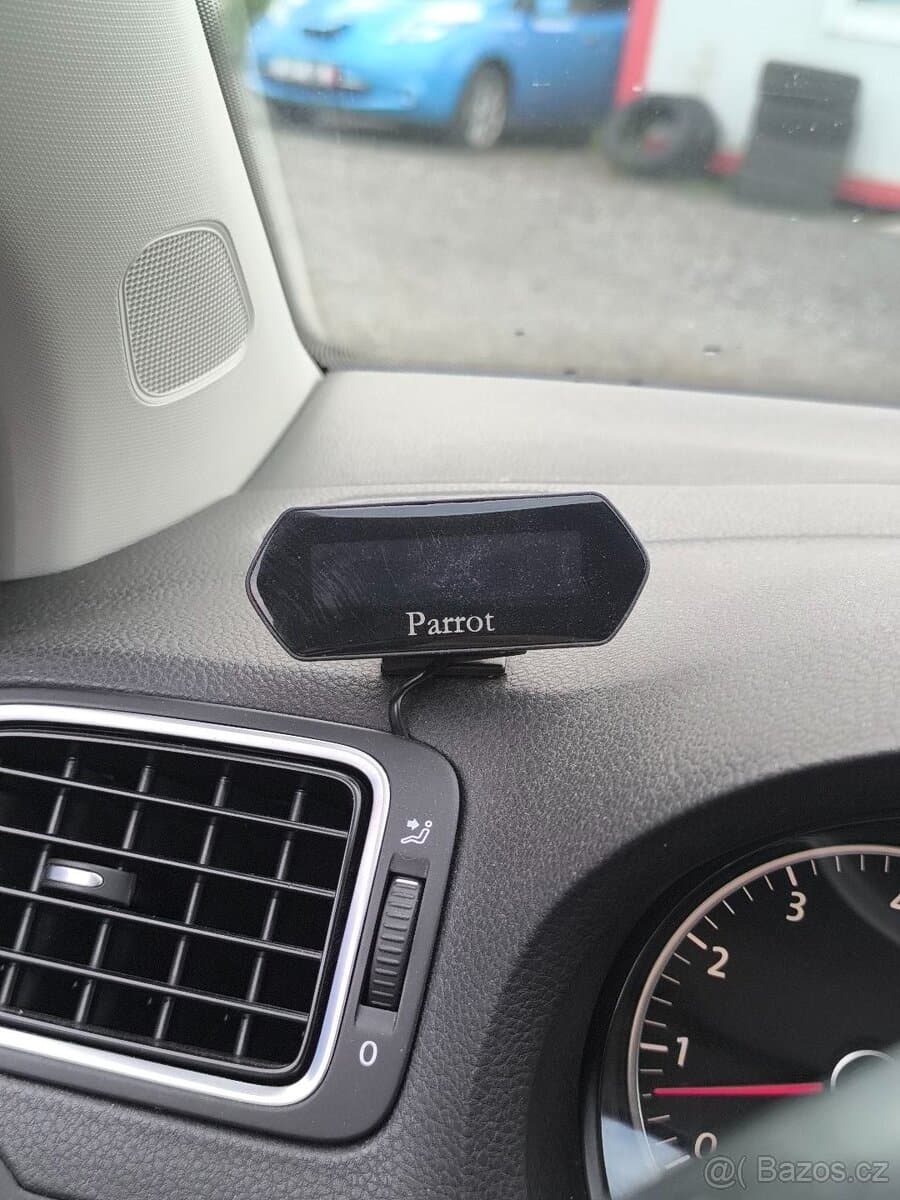 2011 Volkswagen POLO - 18