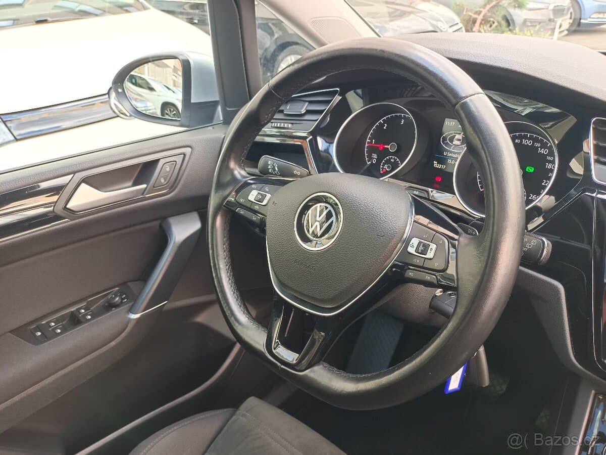 Volkswagen TOURAN - 18