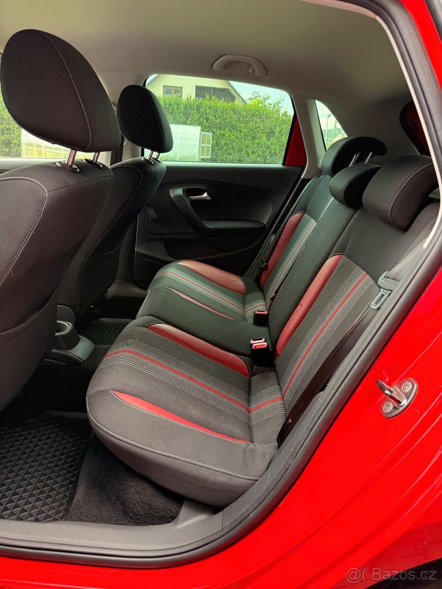 2012 Volkswagen POLO - 18