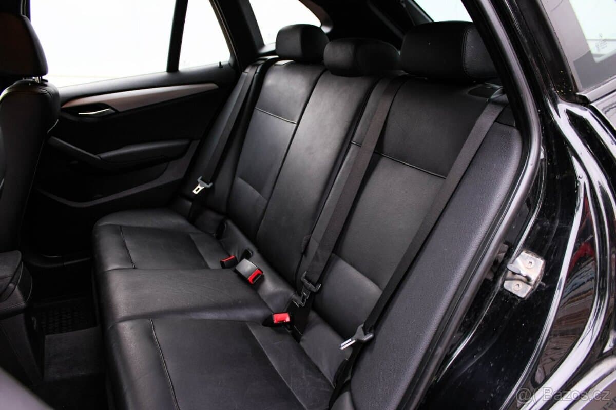 2010 BMW X1 - 18