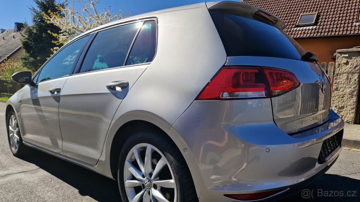 2015 Volkswagen GOLF - 18