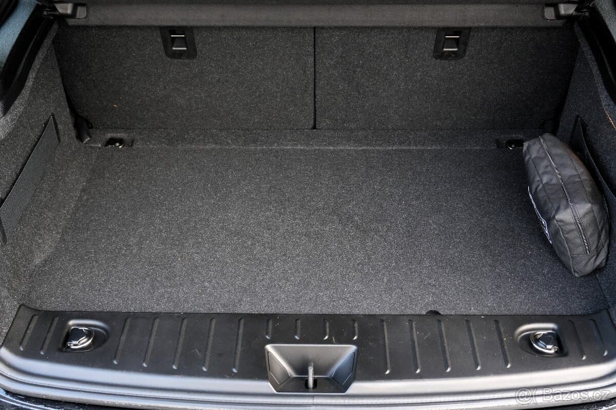 2021 BMW i3 - 18