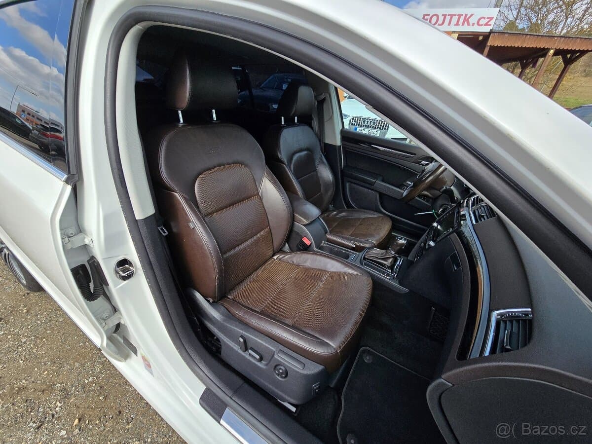 2013 Škoda SUPERB - 18