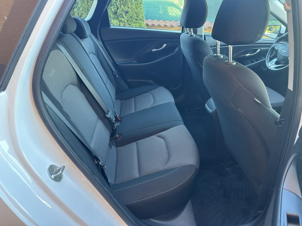 2019 Hyundai i30 - 18